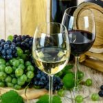 ΥπΑΑΤ: Στα προ πανδημίας επίπεδα τα αποθέματα οίνου