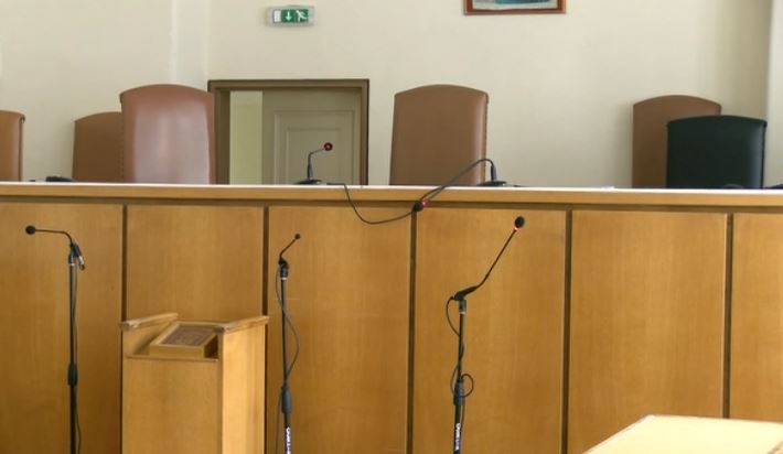 Θεσσαλονίκη: Στη φυλακή οι δύο κακοποιοί που μπήκαν στο σπίτι 26χρονης για να την ληστέψουν και επιχείρησαν να τραυματίσουν με σύριγγες τους αστυνομικούς