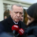 Μήνυση κατά ελληνικής εφημερίδας και τεσσάρων δημοσιογράφων της υπέβαλε στην εισαγγελία της Άγκυρας ο Τούρκος Πρόεδρος