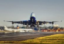 Λιγοστές πτήσεις πραγματοποιούνται στη Μέση Ανατολή, οι απομακρύνσεις πολιτών βρίσκονται σε εξέλιξη