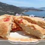 Τυρόψωμα με πιπεριά Φλωρίνης
