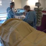 Covid-19: Δύο εκατομμύρια κρούσματα καταγράφονταν κατά μέσο όρο κάθε ημέρα στον κόσμο την περασμένη εβδομάδα, σύμφωνα με καταμέτρηση του Γαλλικού Πρακτορείου