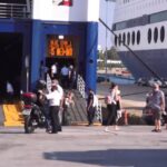ΥΠΑ: Υποχρεωτικά με πιστοποιητικό εμβολιασμού ή νόσησης, ή αρνητικό τεστ η επιστροφή από τα νησιά