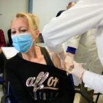 Υγεία: Βρετανία: Ένα παλαιότερο εμβόλιο κατά του ιού των ανθρωπίνων θηλωμάτων (HPV) μειώνει τον κίνδυνο για καρκίνο του τραχήλου κατά 87% (μελέτη)