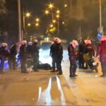 Επεισόδια στη Νέα Σμύρνη: Πέντε τραυματίες αστυνομικοί – 16 συλλήψεις και 11 προσαγωγές