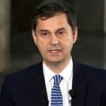 Βουλή- Χ. Θεοχάρης: Στα 600 εκ. ευρώ αναμένονται να φτάσουν τα φορολογικά έσοδα από τις πλατφόρμες διαμοιρασμού