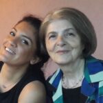 Θεσσαλονίκη: Στα 76 της χρόνια πήρε απολυτήριο λυκείου με 19,8 παραδίδοντας μαθήματα ζωής!