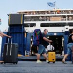 Όλα τα νέα μέτρα που ισχύουν από σήμερα – Πώς θα γίνονται οι μετακινήσεις στα νησιά και θα λειτουργούν οι χώροι ψυχαγωγίας