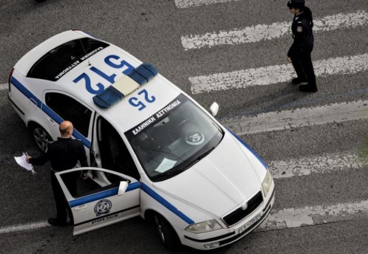 Συνελήφθησαν 2 άτομα για πώληση και διακίνηση ναρκωτικών ουσιών