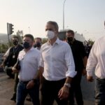 Κυριάκος Μητσοτάκης: «Δόξα τω θεώ μέχρι στιγμής δεν είχαμε καμία απώλεια ανθρώπινης ζωής». Ένα μεγάλο ευχαριστώ στις γυναίκες και τους άνδρες του πυροσβεστικού σώματος»