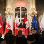 Ο Απόστολος Τζιτζικώστας στο Innsbruck της Αυστρίας