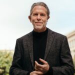 Παύλος Γερουλάνος: Είμαστε στην πλευρά των πολλών και όχι των λίγων και εκλεκτών