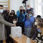 Βουλγαρία: Στις κάλπες προσέρχονται οι Βούλγαροι για τον δεύτερο γύρο των προεδρικών εκλογών