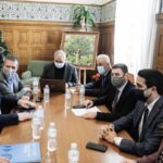 Με εκπροσώπους των μικρών και μεσαίων επιχειρήσεων συναντήθηκε ο Πρόεδρος του ΠΑΣΟΚ & Κινήματος Αλλαγής, Νίκος Ανδρουλάκης.