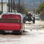 ΕΙΔΗΣΕΙΣ ΣΕ ΒΙΝΤΕΟ: Με βάρκες απεγκλωβίστηκαν οι κάτοικοι στο Κόμμα Φθιώτιδας