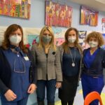 Επίσκεψη της Αντιπεριφερειάρχη Υγείας και Κοινωνικής Αλληλεγγύης της ΠΚΜ Μ. Δερμεντζοπούλου στα παιδιά που νοσηλεύονται στο Παιδοογκολογικό Τμήμα του Γ.Ν.Θ. “Ιπποκράτειο”