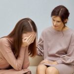 Υγεία και Ψυχολογία: Αυξημένος ο κίνδυνος ψυχικών διαταραχών ακόμη κι έναν χρόνο μετά από λοίμωξη Covid-19