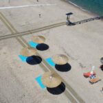 Παρανομούσαν οι οκτώ στις δέκα επιχειρήσεις που ελέγχθηκαν για ξαπλώστρες στις παραλίες της Ανατολικής Αττικής