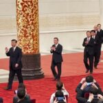 Κίνα: Ο Σι Τζινπίνγκ εξασφαλίζει και τυπικά 3η θητεία στην ηγεσία του κόμματος και της χώρας