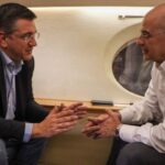 Επέστρεψε στην Ελλάδα ο περιφερειάρχης Κεντρικής Μακεδονίας, Απόστολος Τζιτζικώστας – Επιστροφή με τον ΥΠΕΞ με το κυβερνητικό αεροσκάφος