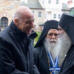 Ν. Δένδιας από το Άγιο Όρος: Η κιβωτός αυτή της Ορθοδοξίας είναι άξια κάθε στήριξης και κάθε βοήθειας