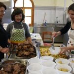 ΕΙΔΗΣΕΙΣ ΣΕ ΒΙΝΤΕΟ: Χριστουγεννιάτικο γεύμα αγάπης από τις εθελόντριες του συσσιτίου Ευαγγελίστριας στο Ναύπλιο