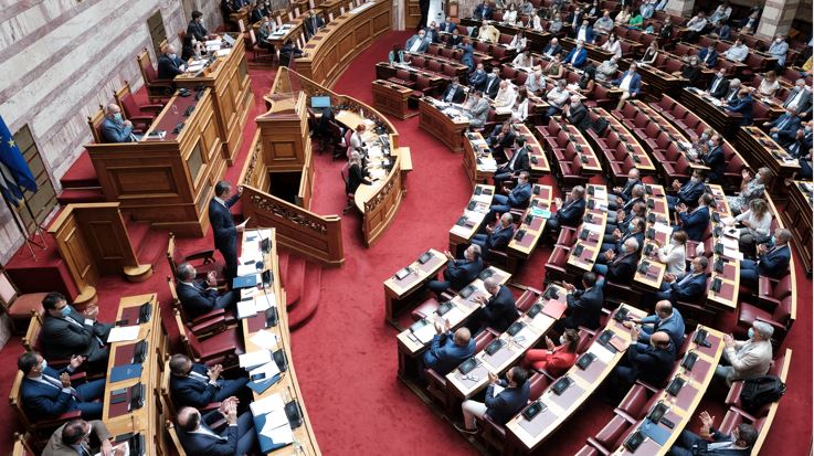 Βουλή:  Κατά πλειοψηφία ψηφίσθηκε το νομοσχέδιο του Υπουργείου Εσωτερικών για την  «Αναμόρφωση  Πειθαρχικού Δικαίου και η υπουργική τροπολογία