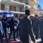 ΕΙΔΗΣΕΙΣ ΣΕ ΒΙΝΤΕΟ: Κηδεία του υποσμηναγού Μάριου – Μιχαήλ Τουρούτσικα – Η Ελλάδα χαιρετά το παλληκάρι της