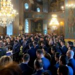 Στην κηδεία του συγκυβερνήτη του F-4 η ΠτΔ, ο πρωθυπουργός και ο αρχηγός της αξιωματικής αντιπολίτευσης