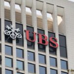 Ελβετία: Η UBS προσφέρεται να εξαγοράσει την Credit Suisse για έως και ένα δισ δολάρια (FT)