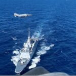 Συνεκπαίδευση μαχητικών αεροσκαφών της Πολεμικής Αεροπορίας με τη γαλλική φρεγάτα «FS Languedoc»