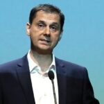 Χάρης Θεοχάρης: Σε 12 κρίσιμους νόμους που αφορούσαν στον εκσυγχρονισμό του κράτους και αντιμετώπιση παθογενειών και καθυστερήσεων ΣΥΡΙΖΑ και ΠΑΣΟΚ – ΚΙΝΑΛ είτε ψήφισαν όχι είτε δήλωσαν παρών