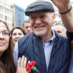 Ο Γιώργος Α. Παπανδρέου, συμμετείχε σήμερα στην απεργιακή συγκέντρωση της ΓΣΕΕ, της ΑΔΕΔΥ και του Εργατικού Κέντρου της Αθήνας, για την Εργατική Πρωτομαγιά, όπου έκανε την ακόλουθη δήλωση: