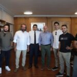 Συνάντηση ΥπΑΑΤ με το προεδρείο της Πανελλήνιας ένωσης νέων αγροτών