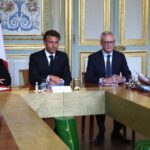 Γαλλία: Επαγρύπνηση έναντι του κινδύνου αναζωπυρώσεων των ταραχών ζήτησε από τους 241 δημάρχους ο πρόεδρος Μακρόν