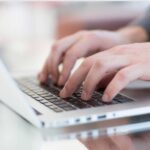 Γιατί το φαινόμενο των διαδικτυακών τρολ έχει χειροτερέψει – Γράφει ο Μιχάλης Δεμερτζής