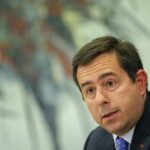 Να τελειώνουμε με την πολιτική συνομοταξία του τίποτα –Γράφει ο Νίκος Γ. Σακελλαρόπουλος