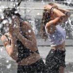 Στα ύψη ο υδράργυρος από σήμερα – Πρόσκαιρη υποχώρηση τη Δευτέρα – Στο κόκκινο και πάλι από την Τρίτη