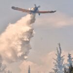 Καλύτερη εικόνα παρουσιάζουν τα πύρινα μέτωπα – Συνεχίζεται η μάχη με τις αναζωπυρώσεις και τις διάσπαρτες εστίες