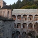 Κατερίνη: Αγέρωχο στέκει και πάλι το «πληγωμένο» μοναστήρι του Ολύμπου – Συγκίνηση για μοναχούς και προσκυνητές