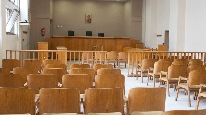 Λάρισα: Αποχή δήλωσε η πρόεδρος της δίκης για τα βίντεο της εμπορικής αμαξοστοιχίας του δυστυχήματος των Τεμπών