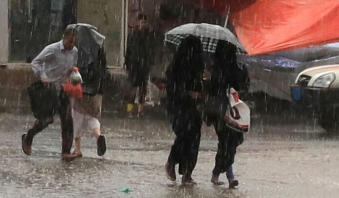 Βροχή καταιγίδα - φωτ ΑΠΕ