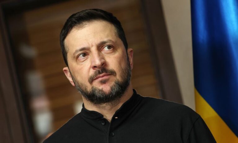 Ουκρανία : Zελένσκι : Η Ρωσία κάνει  «τα πάντα»  για να αποτρέψει τη συνάντηση του με τον Πούτιν
