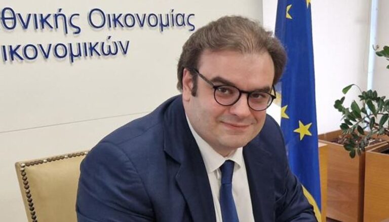 Κυριάκος Πιερρακάκης: «Η πολιτική μας στοχεύει στη συνολική και διαρκή ενίσχυση του διαθέσιμου εισοδήματος»