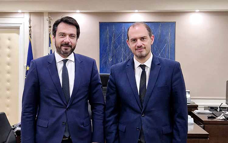 Ο Τάσος Μπαρτζώκας στον Υφυπουργό Εθνικής Οικονομίας για δίκαιη εφαρμογή του τελωνειακού νόμου στους μικρούς οινοπαραγωγούς.