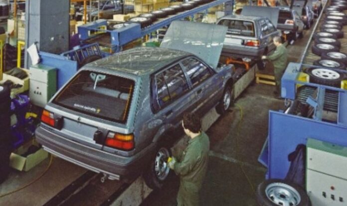 Νισάν κεντρική φωτό