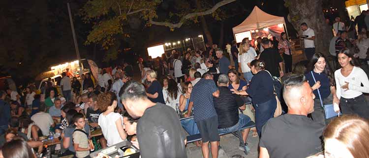 enarxi naoussa street food festival 2025 21