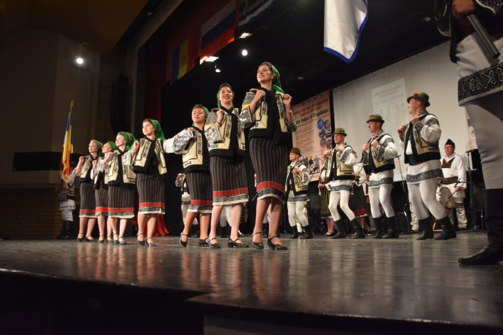 festival paradosi mpoules 12