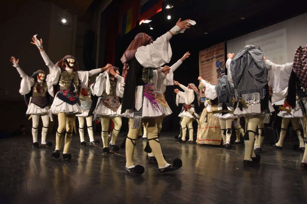 festival paradosi mpoules 8