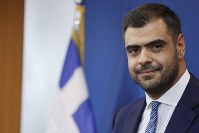 Άρθρο του Υφυπουργού παρά τω Πρωθυπουργώ και Κυβερνητικού Εκπροσώπου Παύλου Μαρινάκη στο ΠΡΩΤΟ ΘΕΜΑ